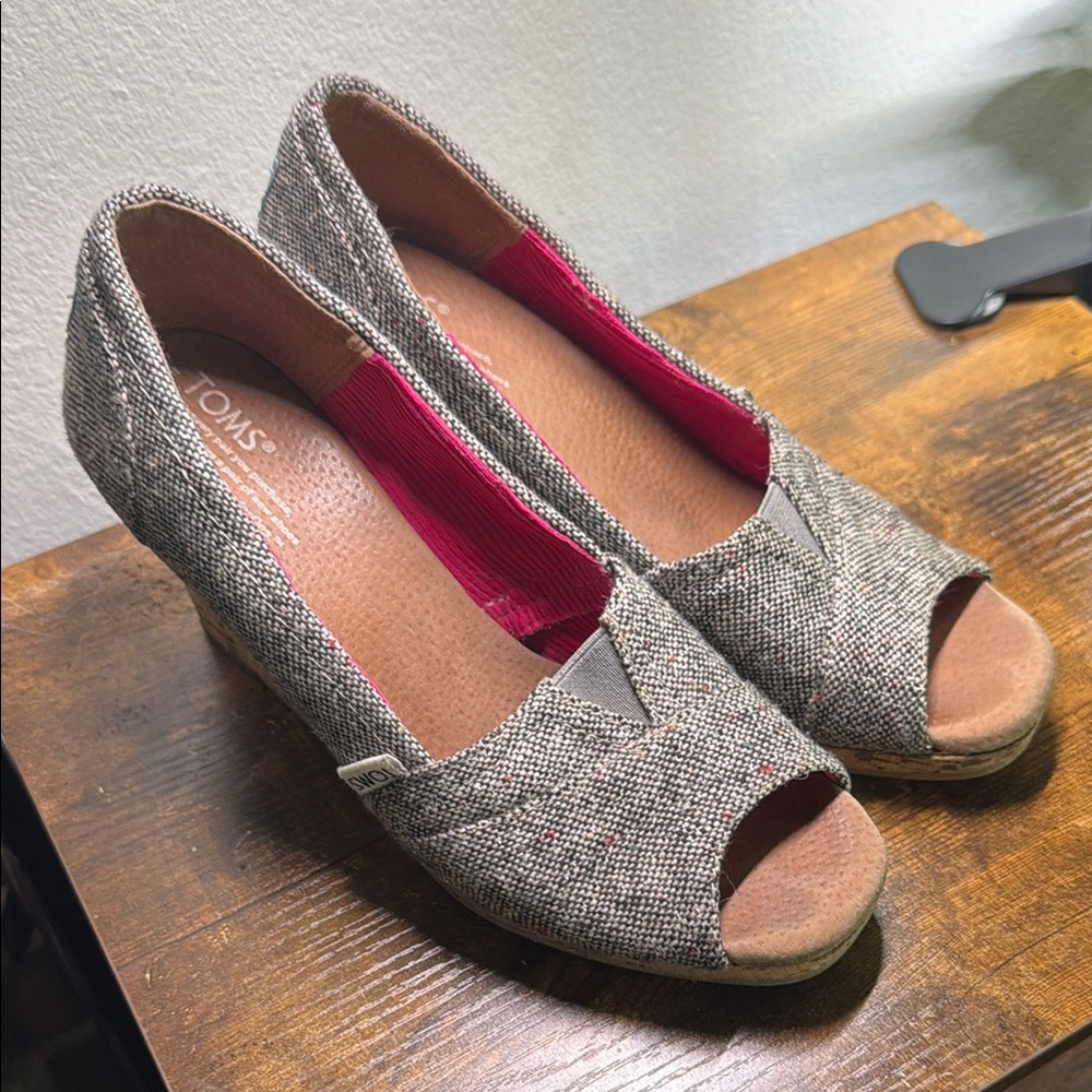 Toms Peep Toe Wedges 8